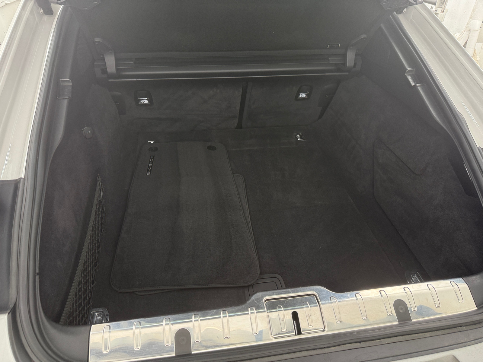 Thumbnail: 2018 Porsche Panamera - 6