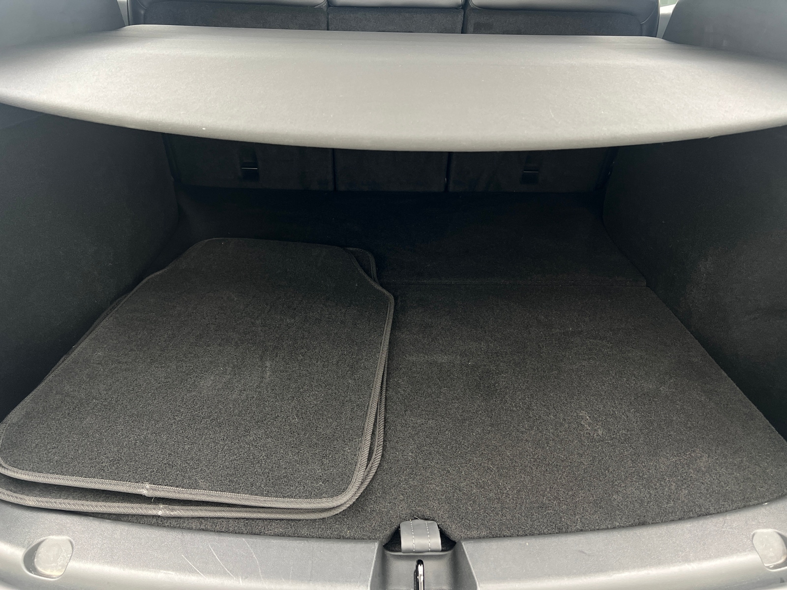 Thumbnail: 2023 Tesla Model Y - 6