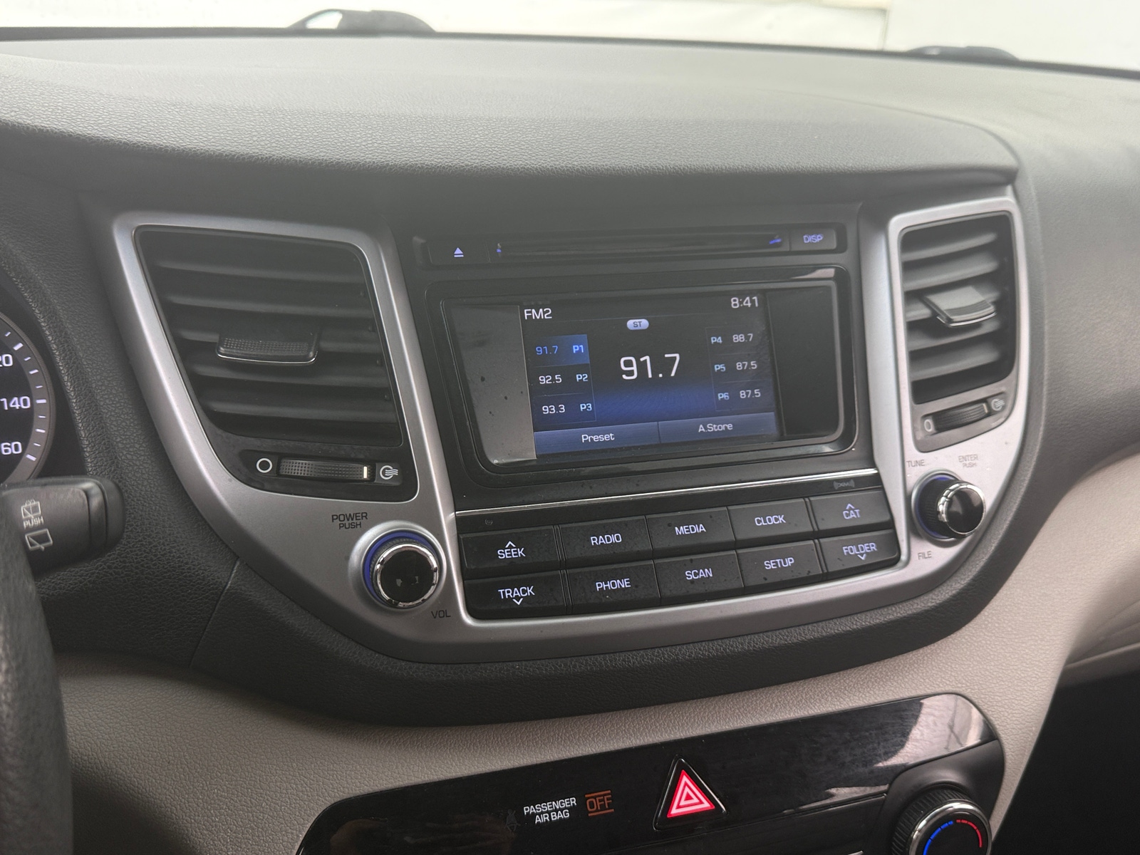 Thumbnail: 2017 Hyundai Tucson - 4