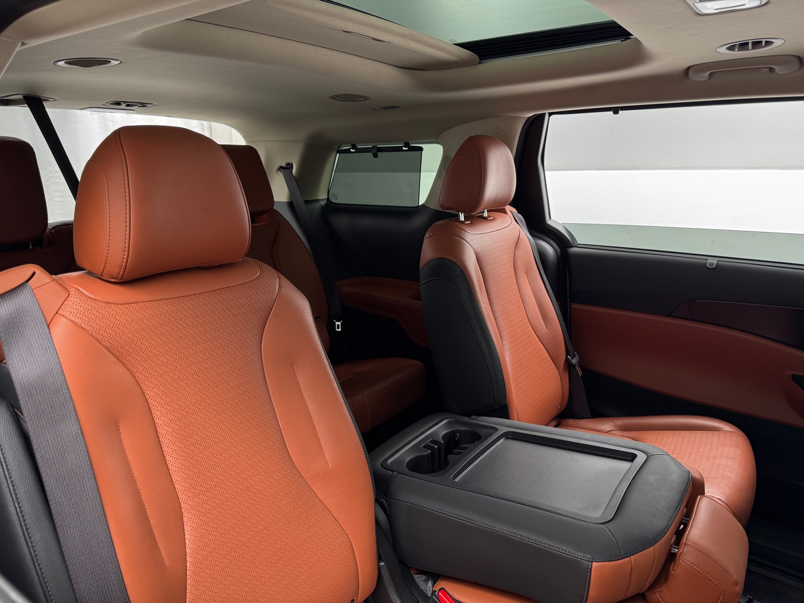 Thumbnail: 2024 Kia Carnival - 5