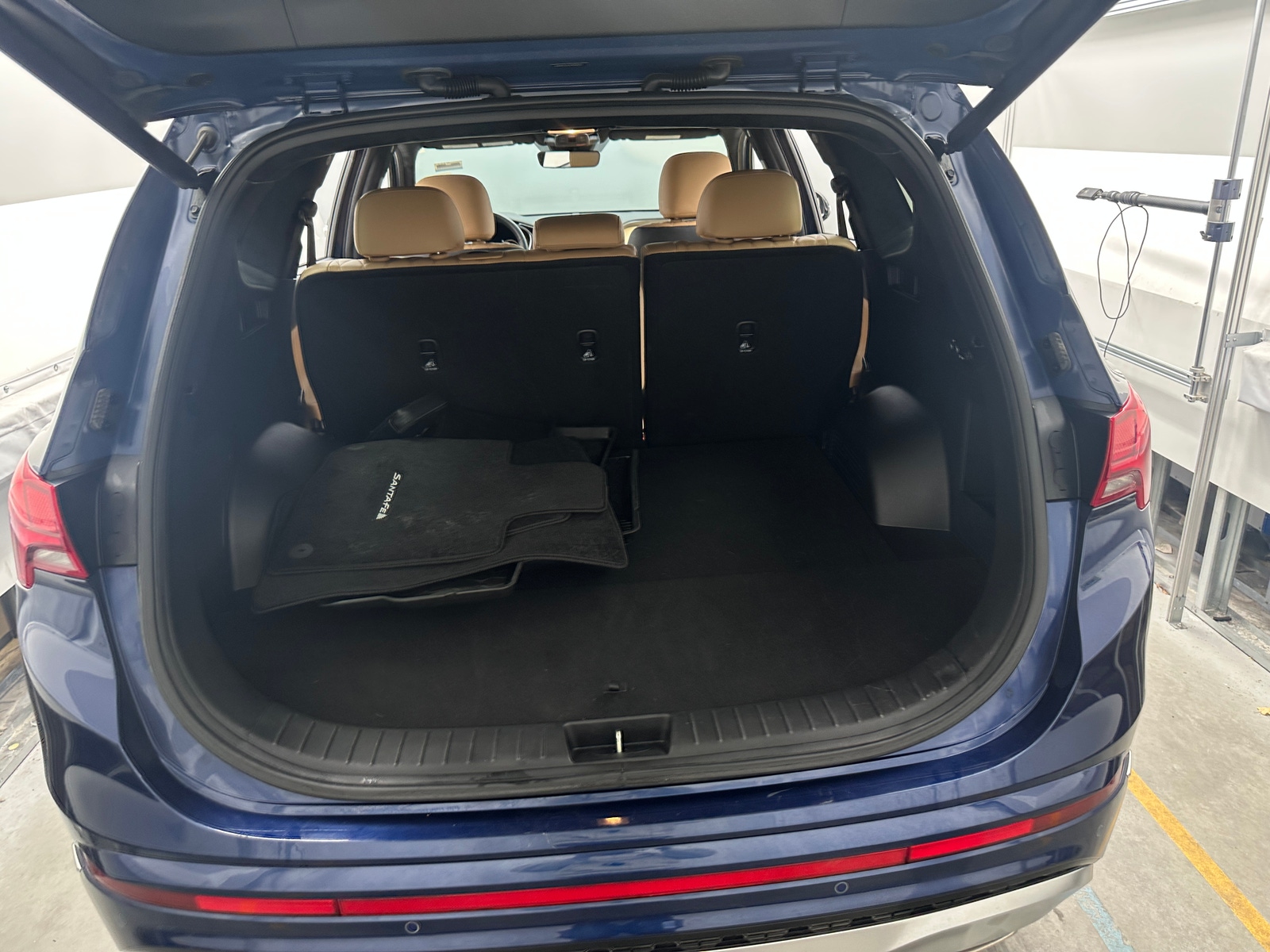 Thumbnail: 2023 Hyundai Santa Fe - 6