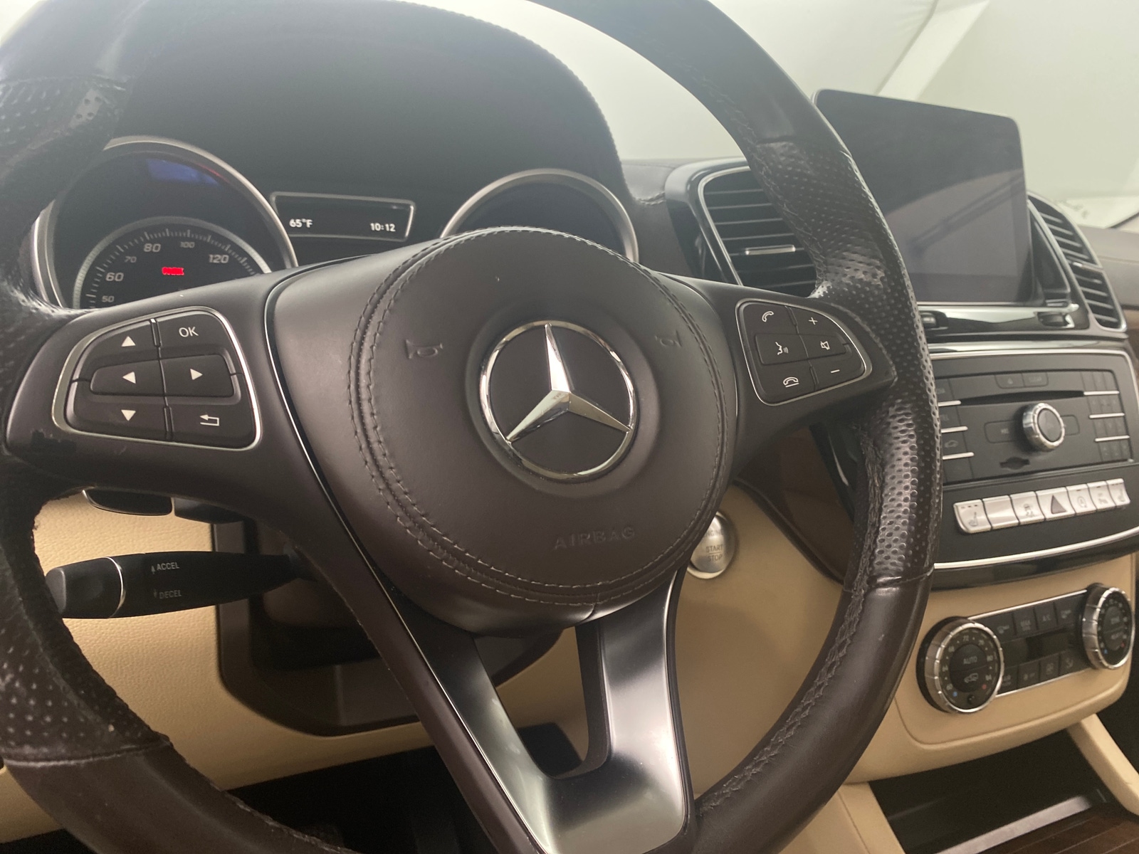 Thumbnail: 2019 Mercedes-Benz GLS - 4