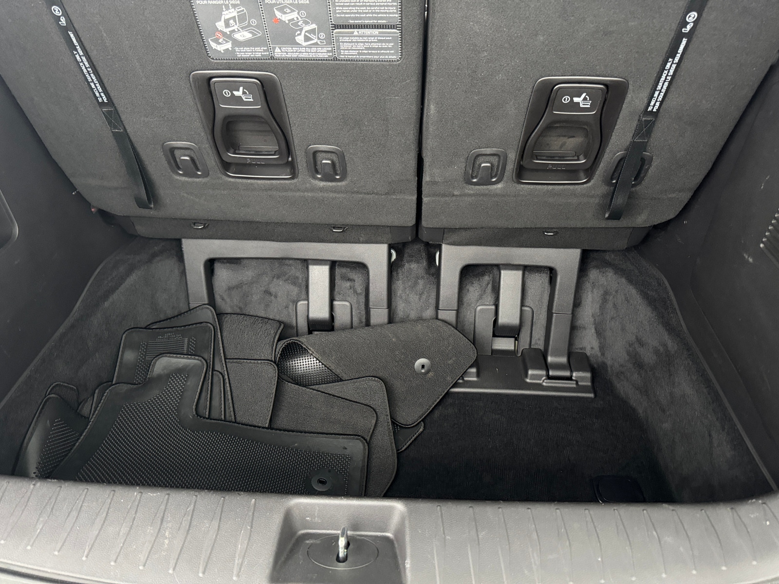 Thumbnail: 2022 Kia Carnival - 6