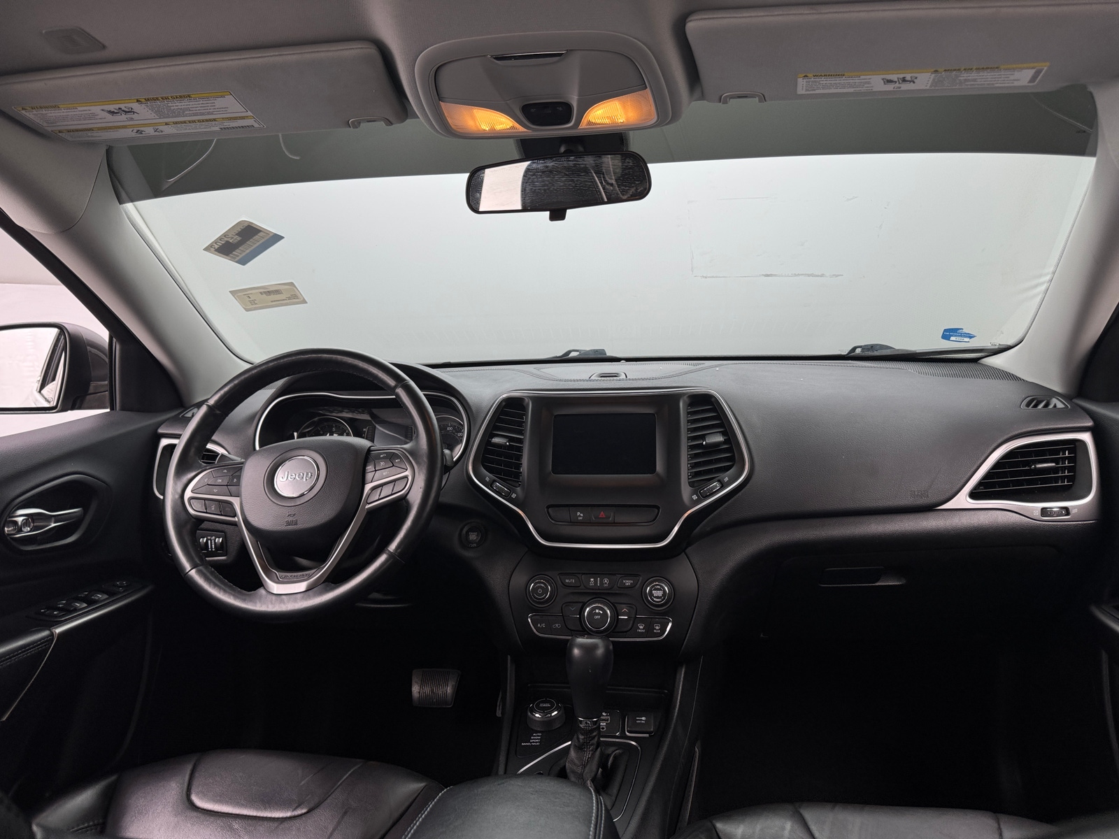 Thumbnail: 2019 Jeep Cherokee - 3