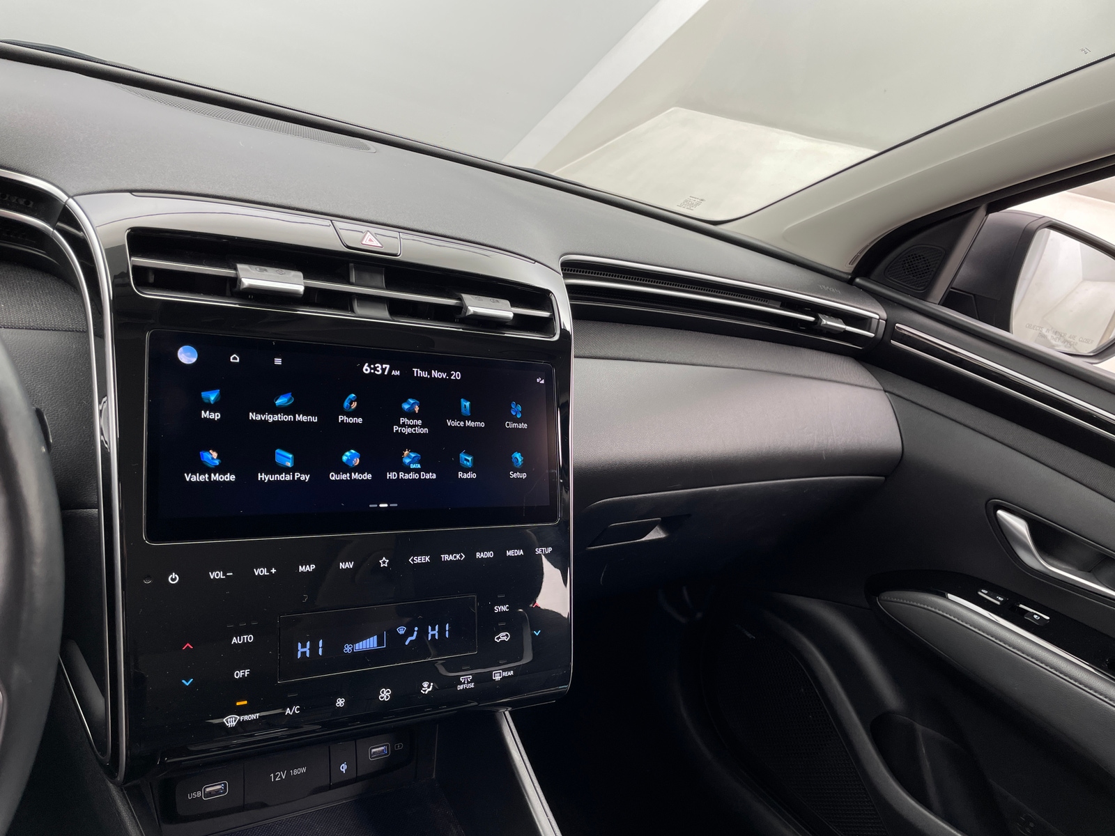 Thumbnail: 2022 Hyundai Tucson - 3