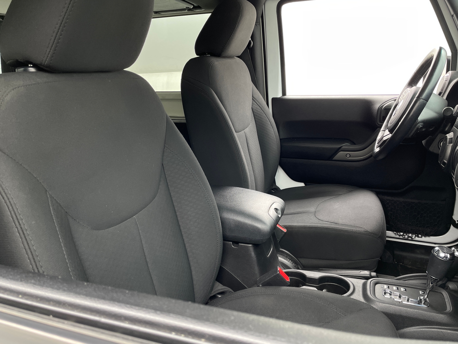 Thumbnail: 2016 Jeep Wrangler - 2