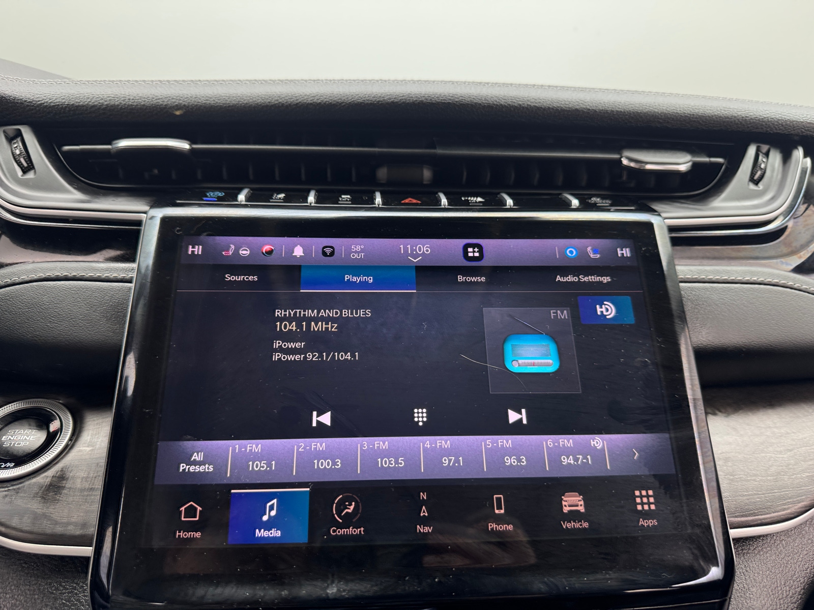 Thumbnail: 2023 Jeep Grand Cherokee - 3