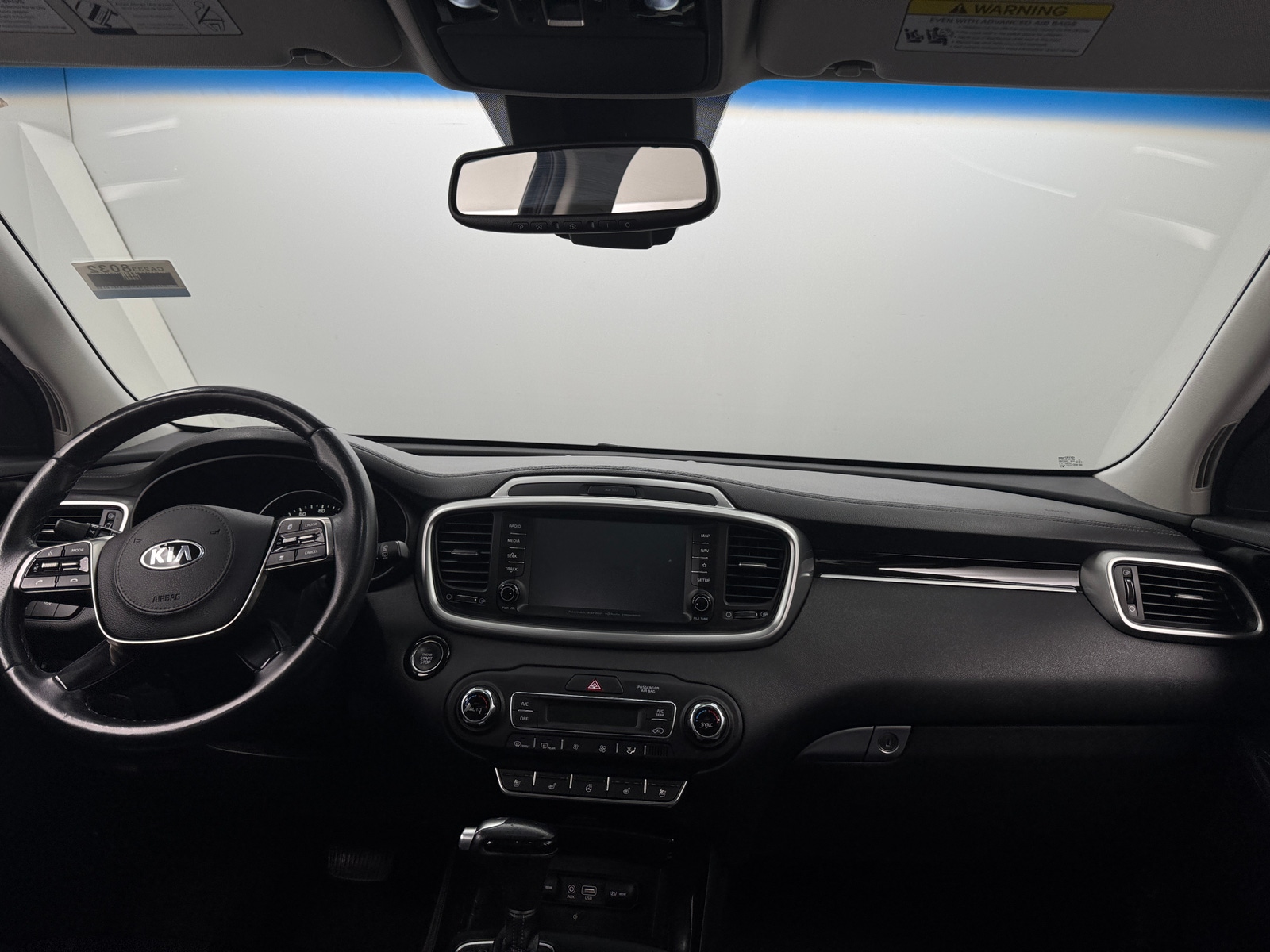 Thumbnail: 2019 Kia Sorento - 2