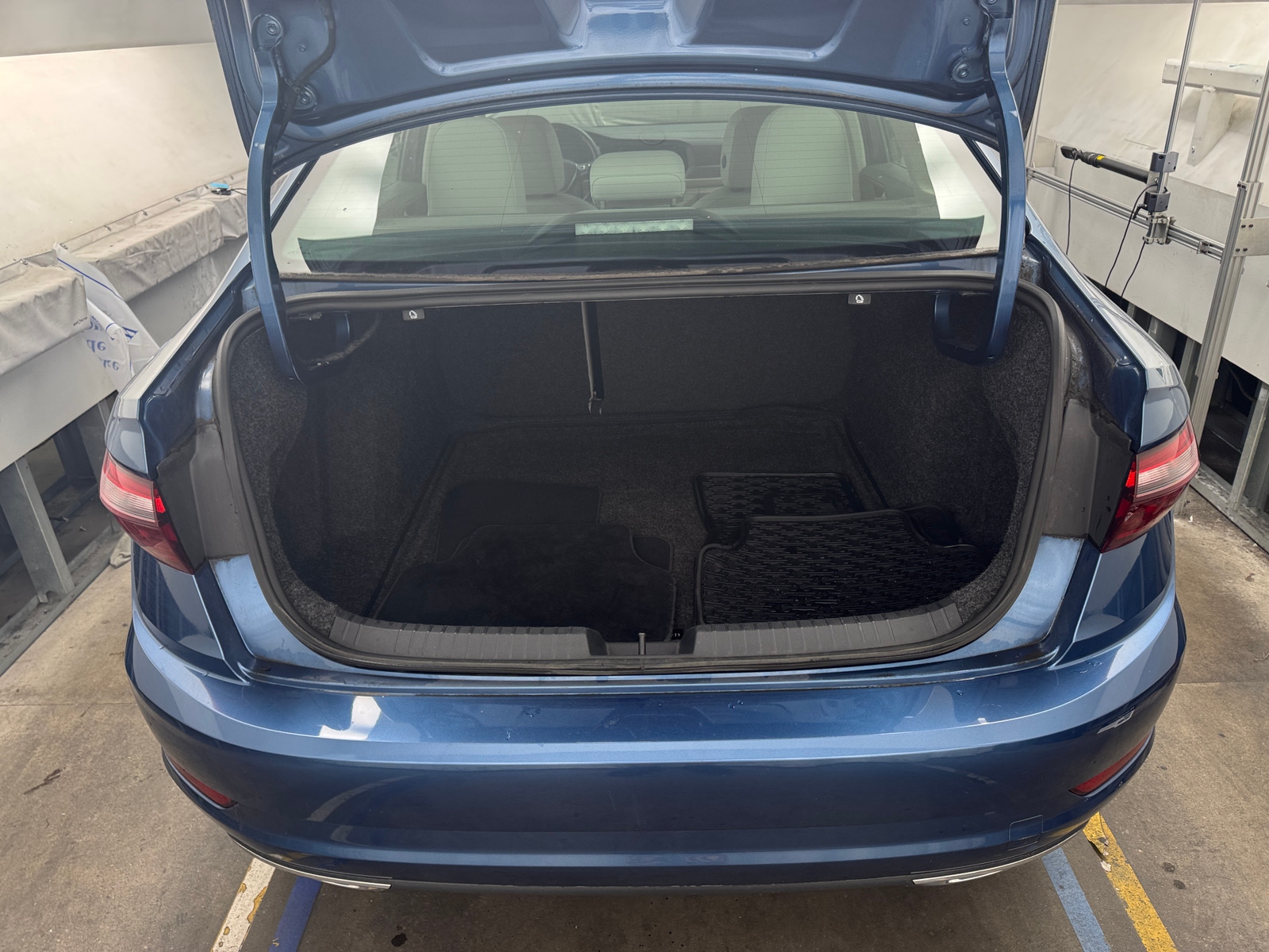 Thumbnail: 2020 Volkswagen Jetta - 6