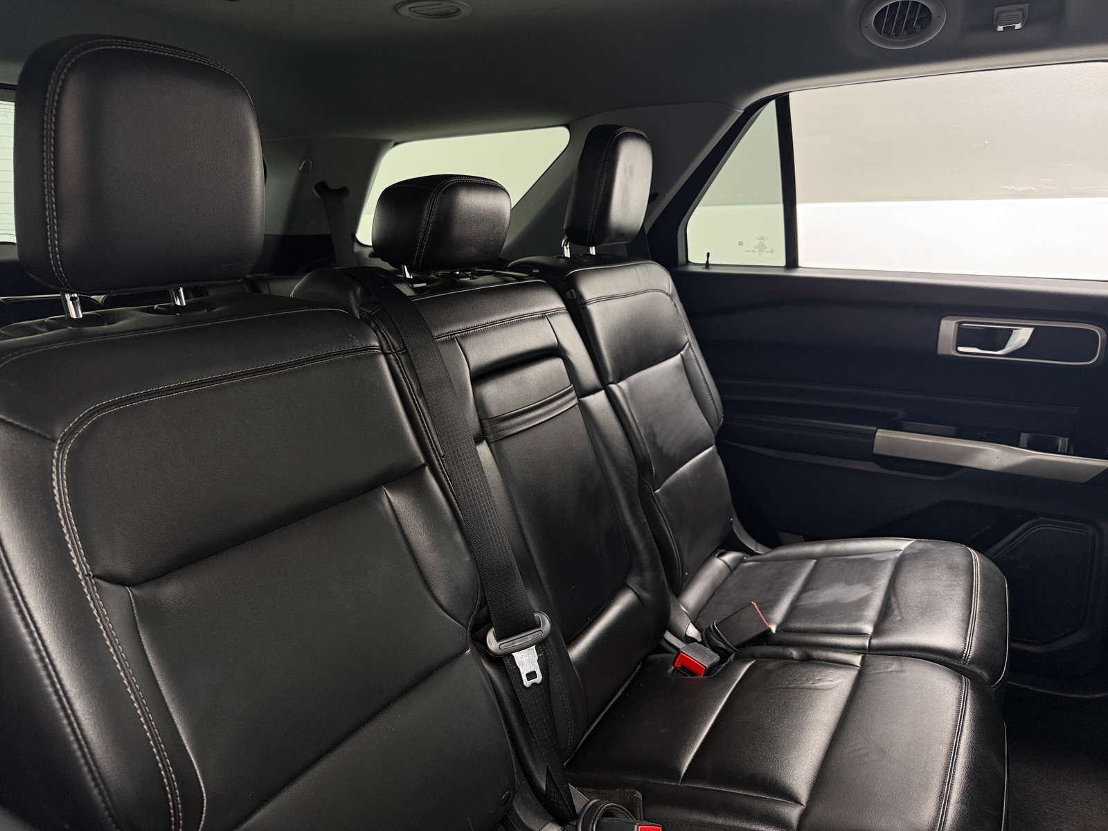 Thumbnail: 2022 Ford Explorer - 5