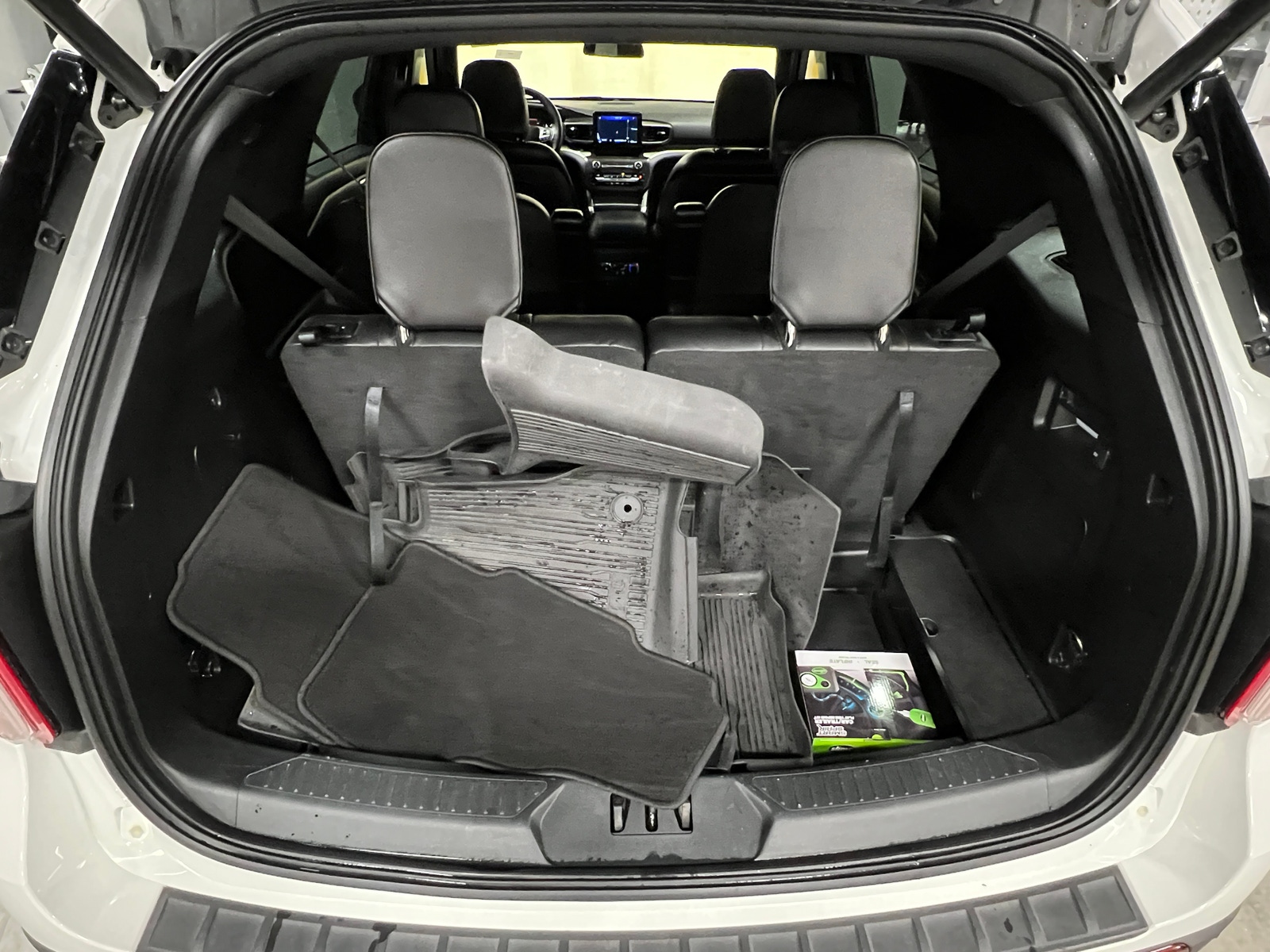 Thumbnail: 2020 Ford Explorer - 6