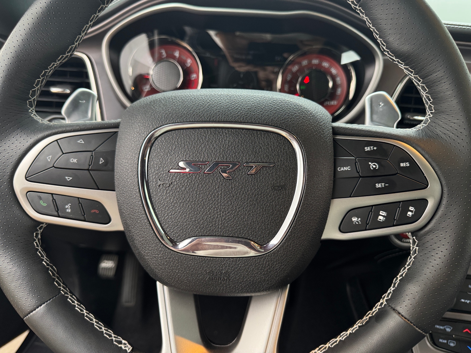 Thumbnail: 2023 Dodge Challenger - 4