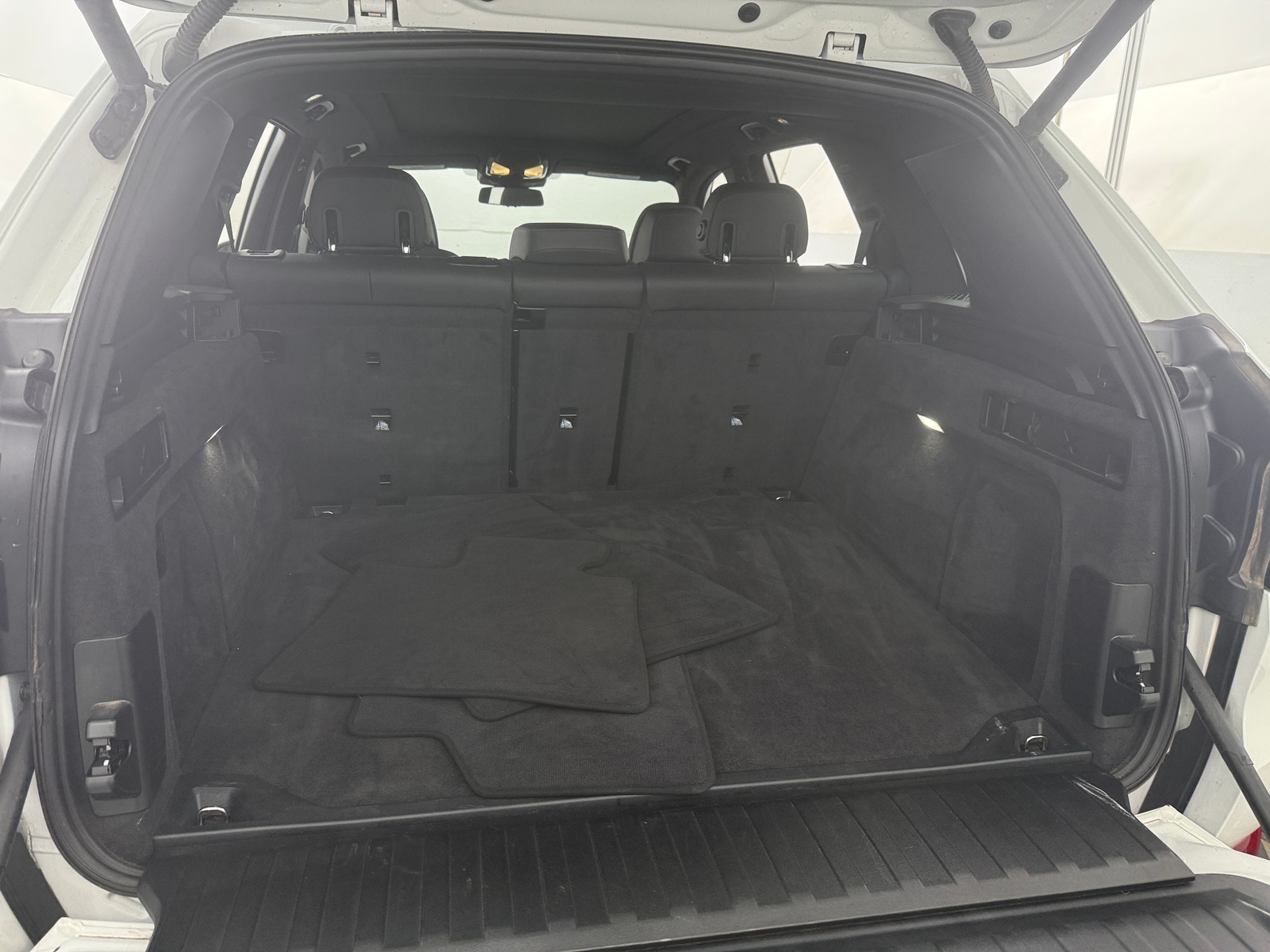 Thumbnail: 2025 BMW X5 - 7