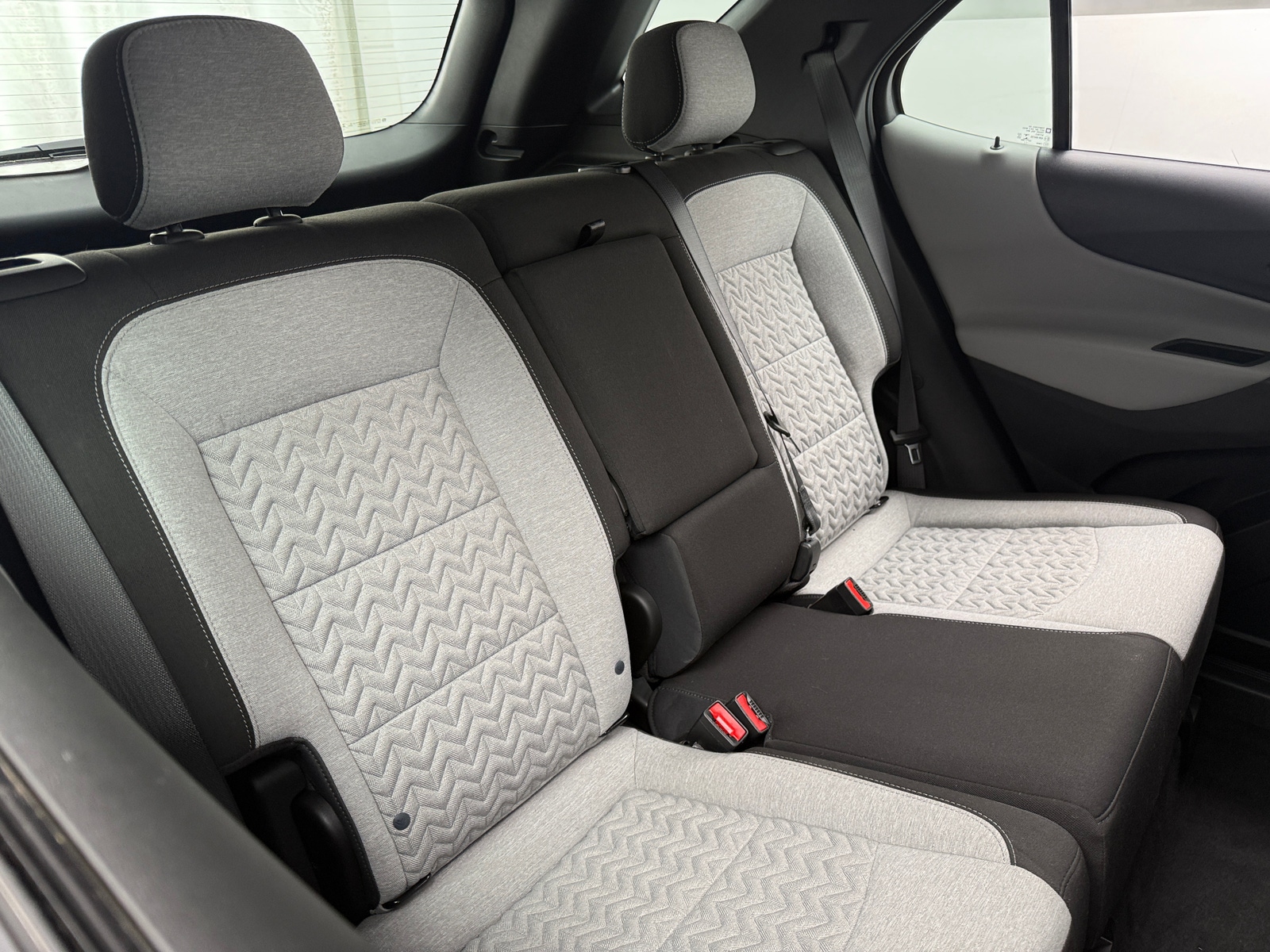 Thumbnail: 2022 Chevrolet Equinox - 6