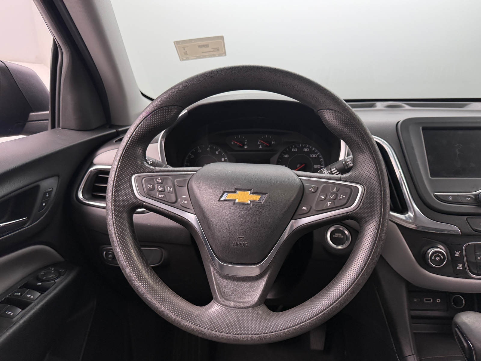 Thumbnail: 2022 Chevrolet Equinox - 5