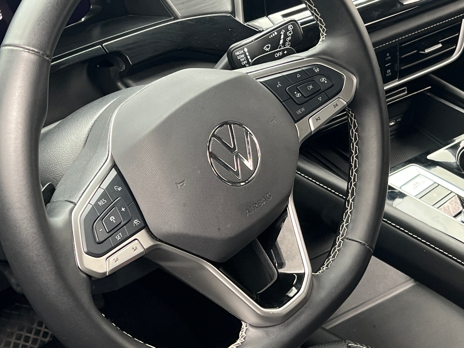 Thumbnail: 2025 Volkswagen Atlas - 4