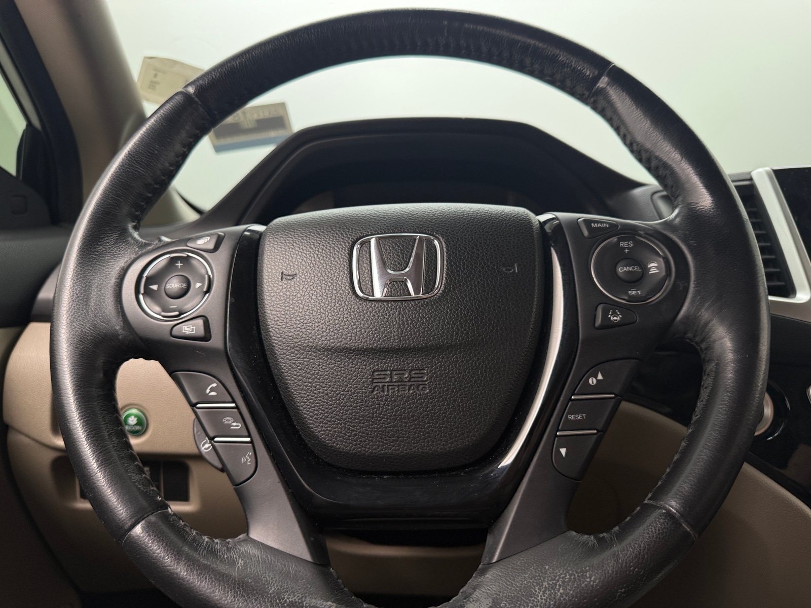 Thumbnail: 2016 Honda Pilot - 4