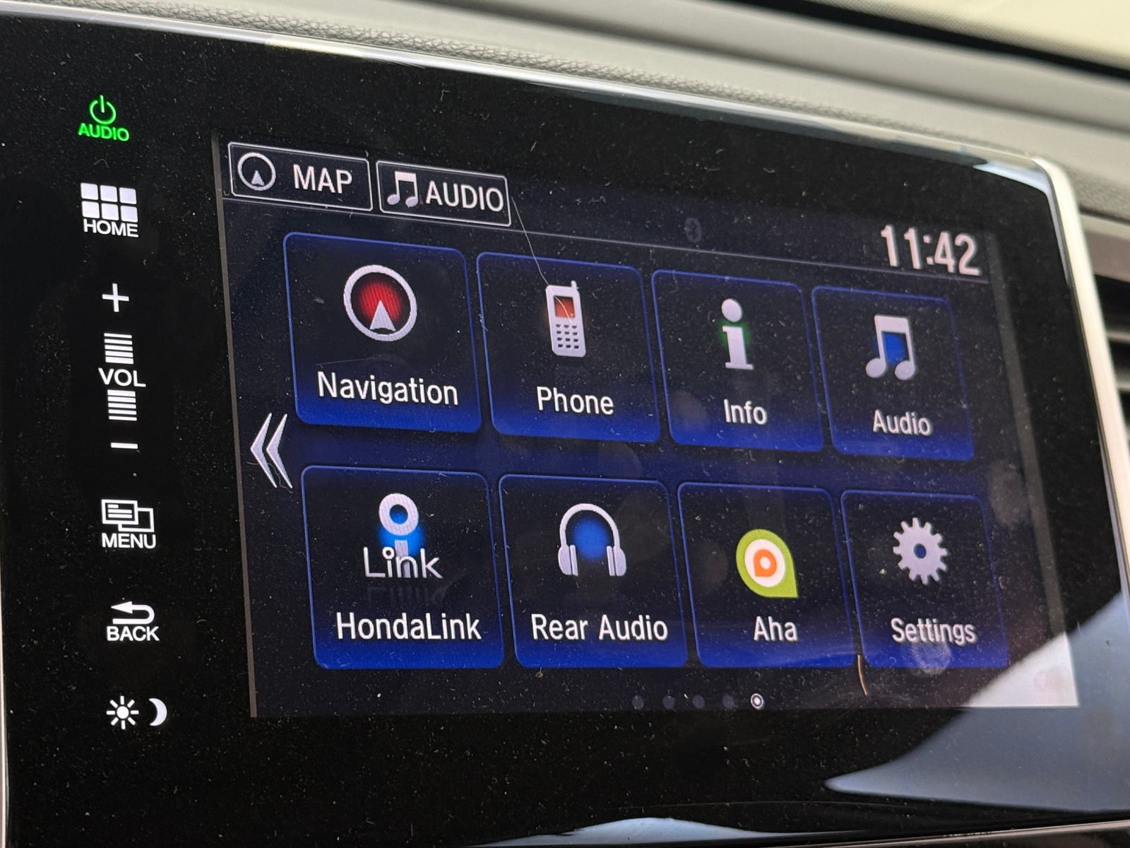 Thumbnail: 2016 Honda Pilot - 3