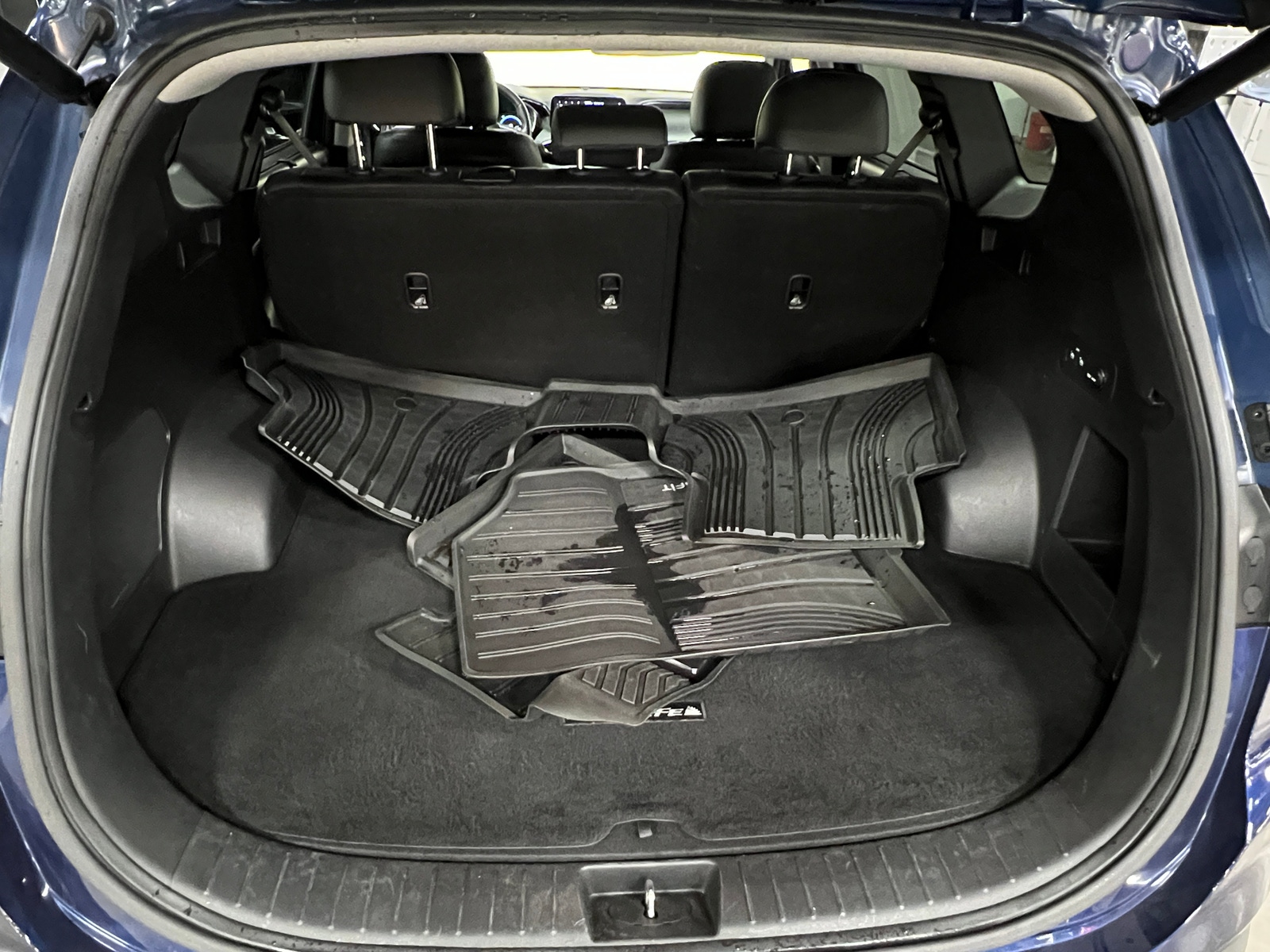 Thumbnail: 2023 Hyundai Santa Fe - 6