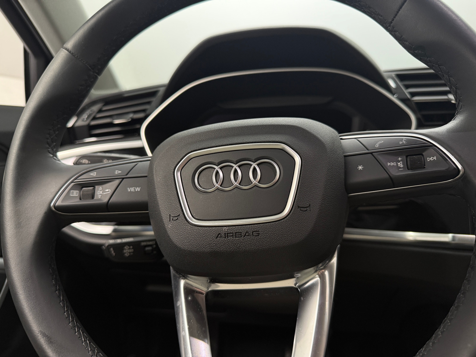 Thumbnail: 2024 Audi Q3 - 4