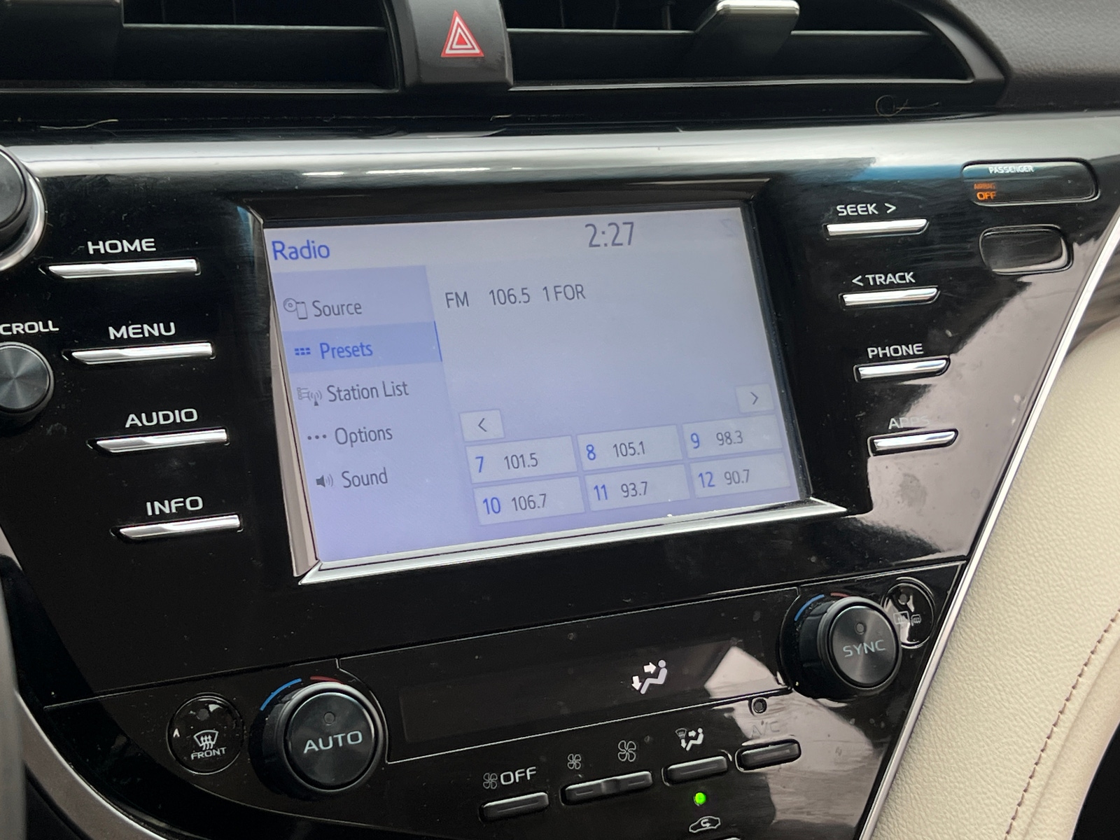 Thumbnail: 2018 Toyota Camry - 4