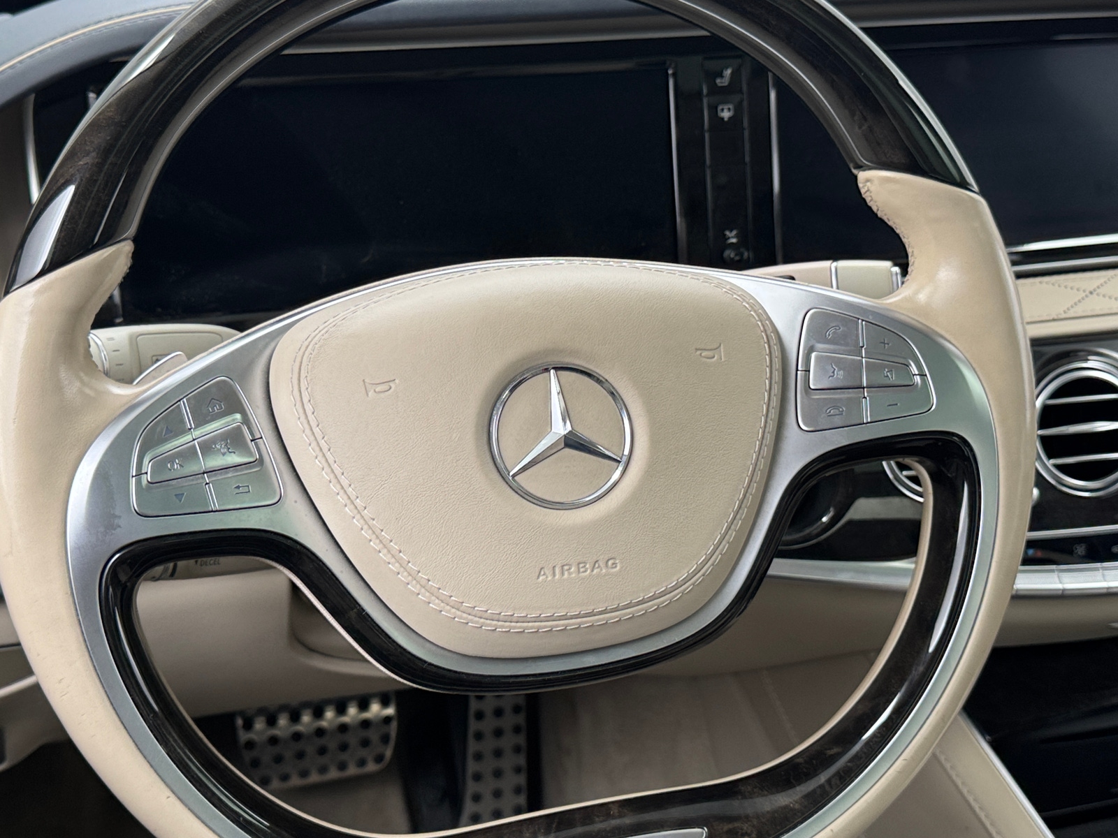 Thumbnail: 2015 Mercedes-Benz S-Class - 4