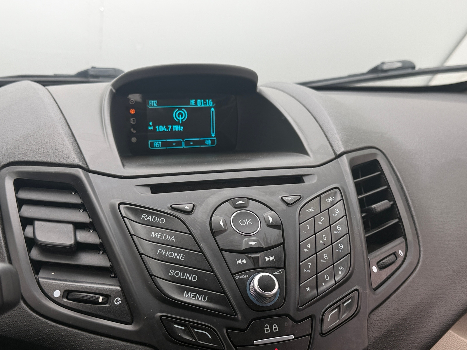 Thumbnail: 2016 Ford Fiesta - 4