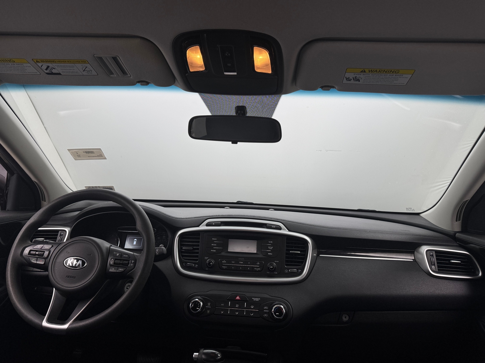 Thumbnail: 2017 Kia Sorento - 3