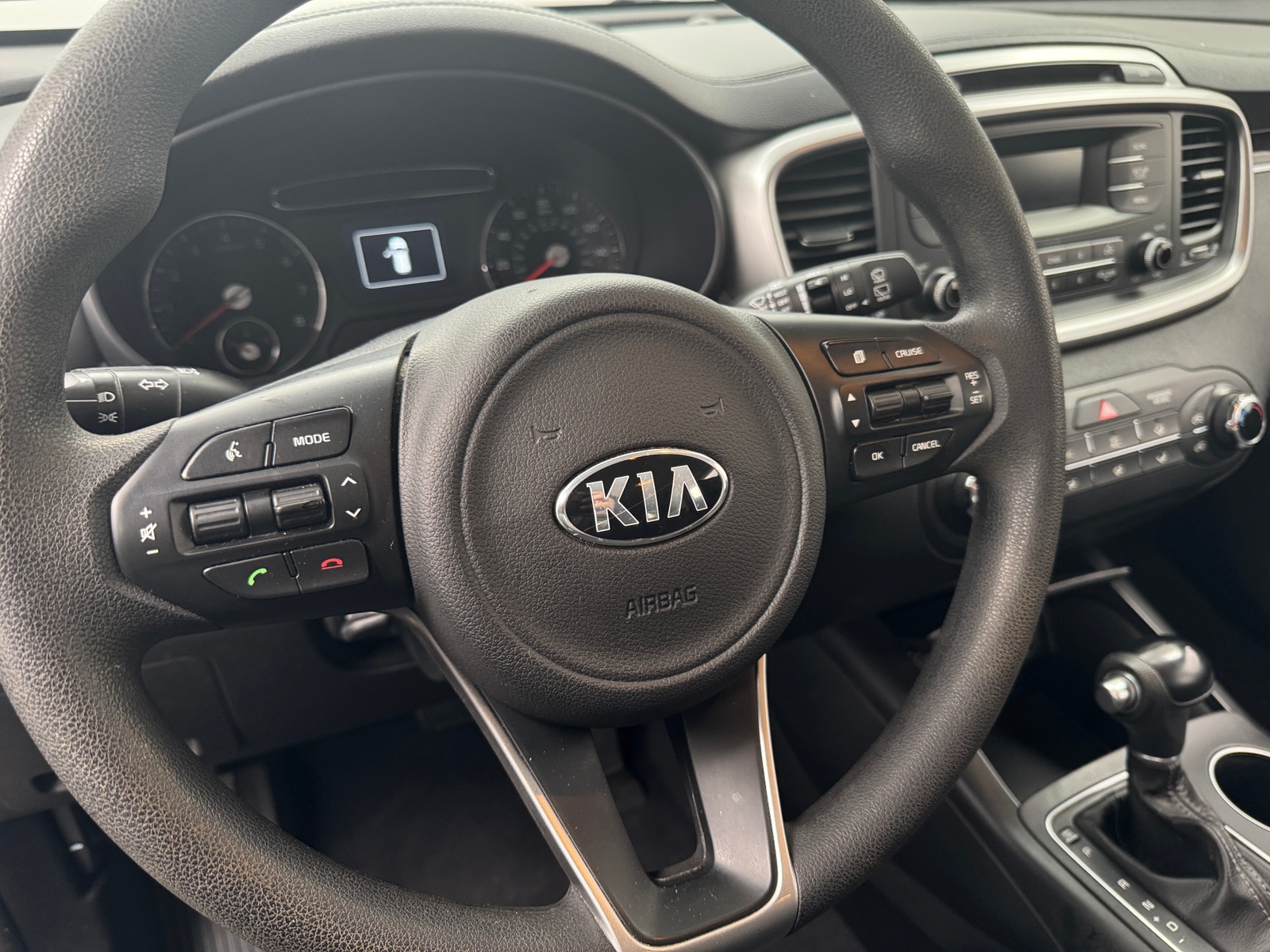 Thumbnail: 2017 Kia Sorento - 5