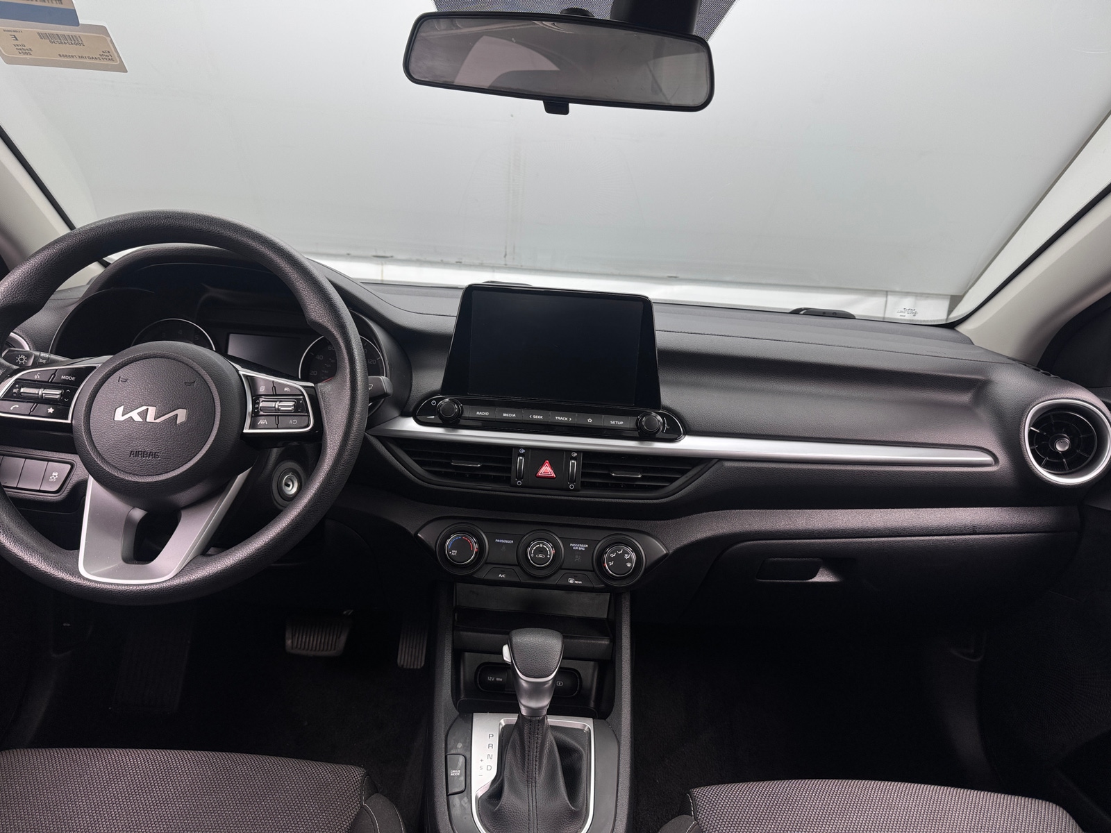 Thumbnail: 2024 Kia Forte - 3