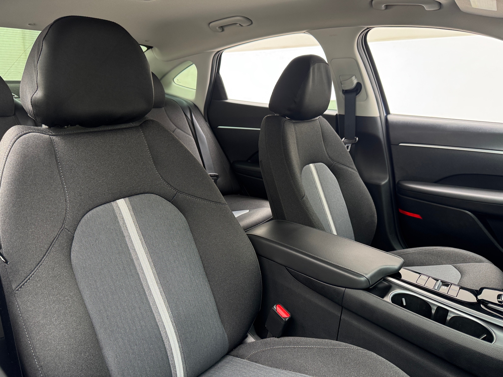 Thumbnail: 2021 Hyundai Sonata - 2