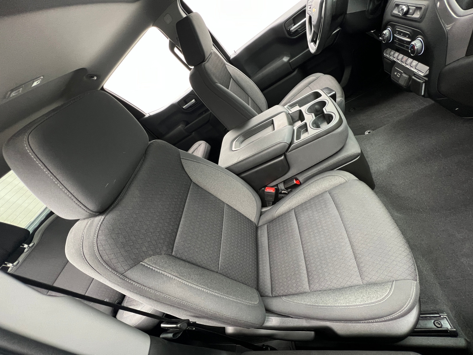 Thumbnail: 2022 Chevrolet Silverado 1500 - 2