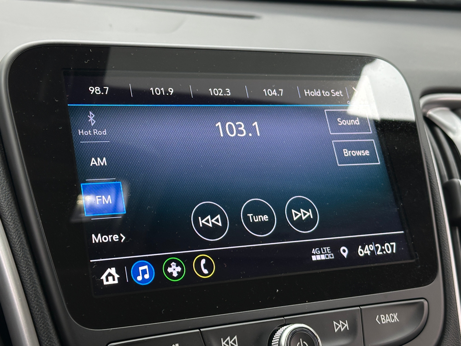 Thumbnail: 2020 Chevrolet Malibu - 4