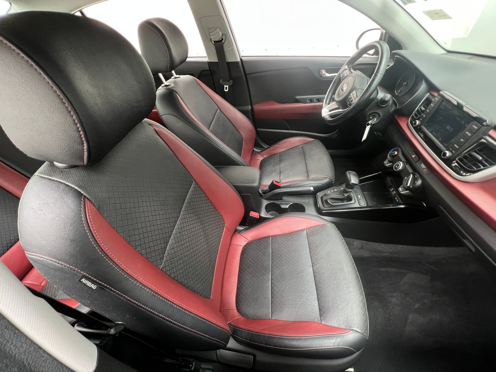 Thumbnail: 2018 Kia Rio - 2