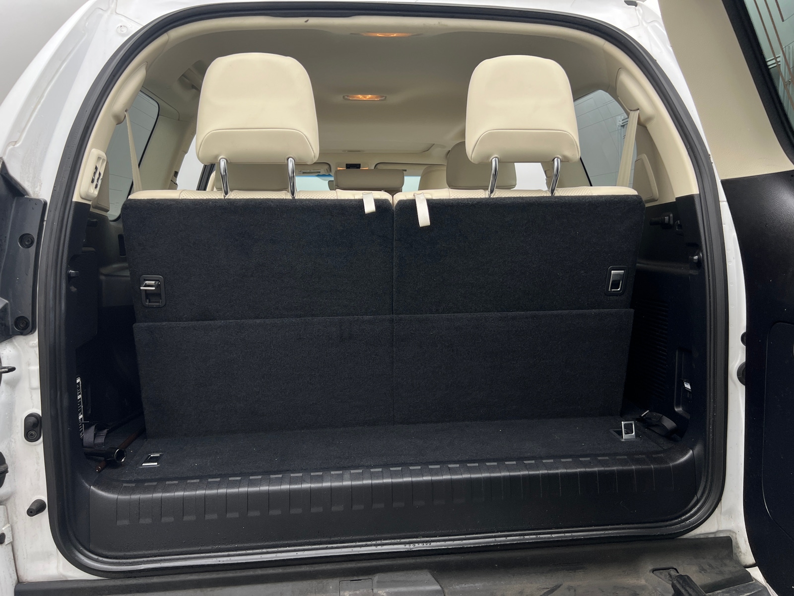 Thumbnail: 2020 Lexus GX - 6