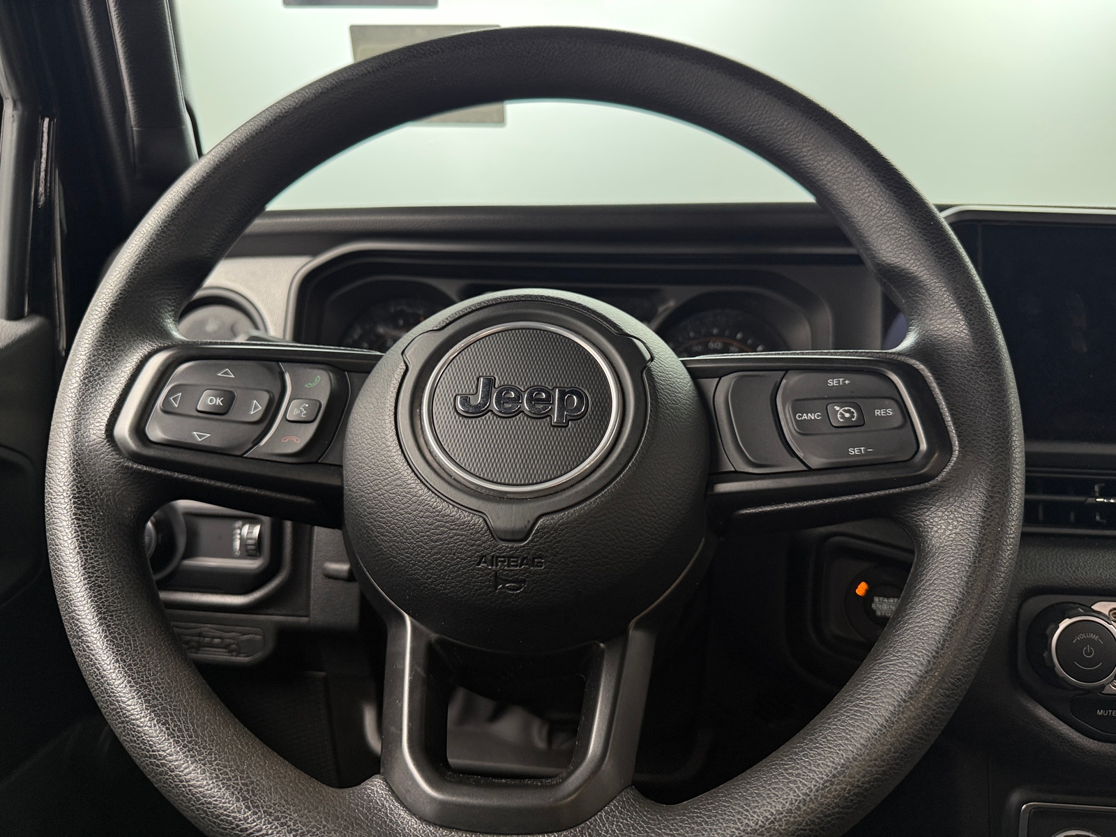 Thumbnail: 2024 Jeep Gladiator - 5