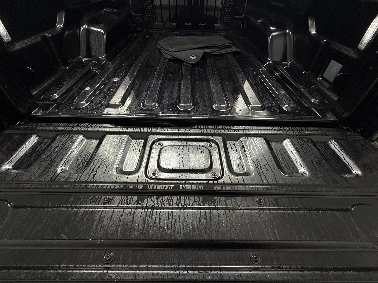 Thumbnail: 2024 Jeep Gladiator - 7