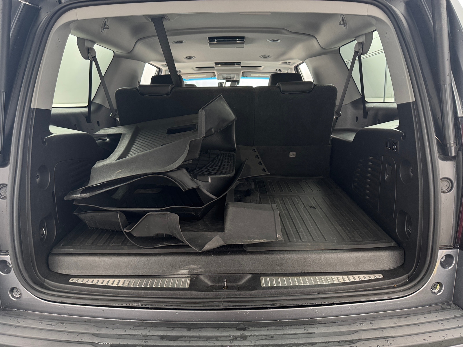 Thumbnail: 2018 Chevrolet Suburban - 6