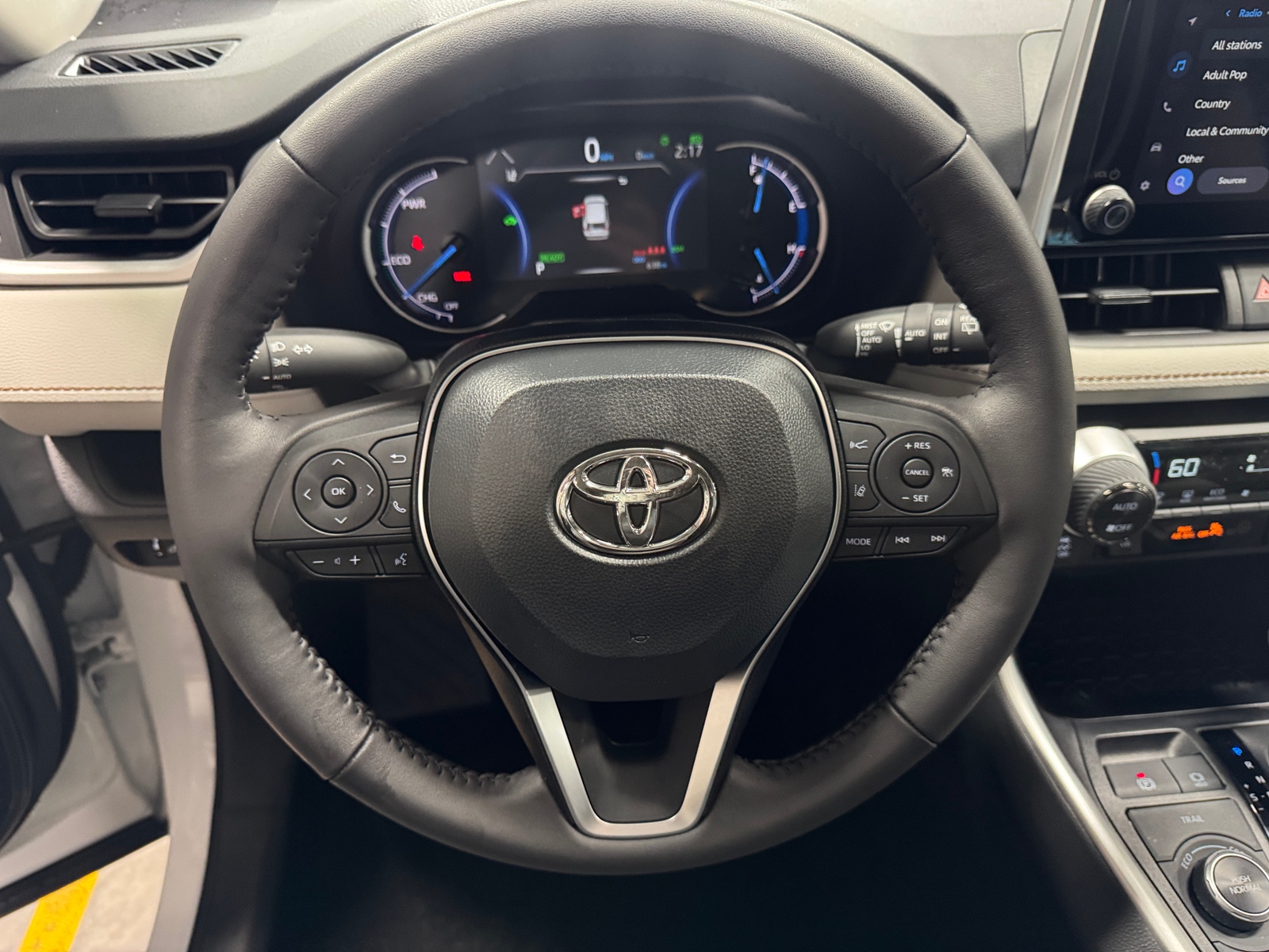 Thumbnail: 2025 Toyota RAV4 - 5