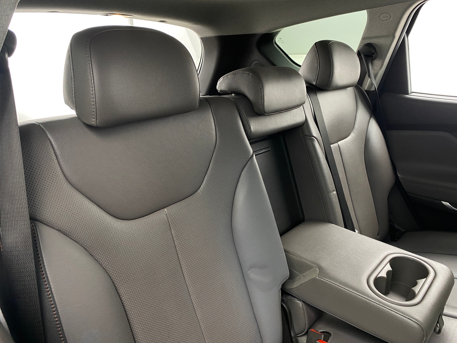 Thumbnail: 2020 Hyundai Santa Fe - 5