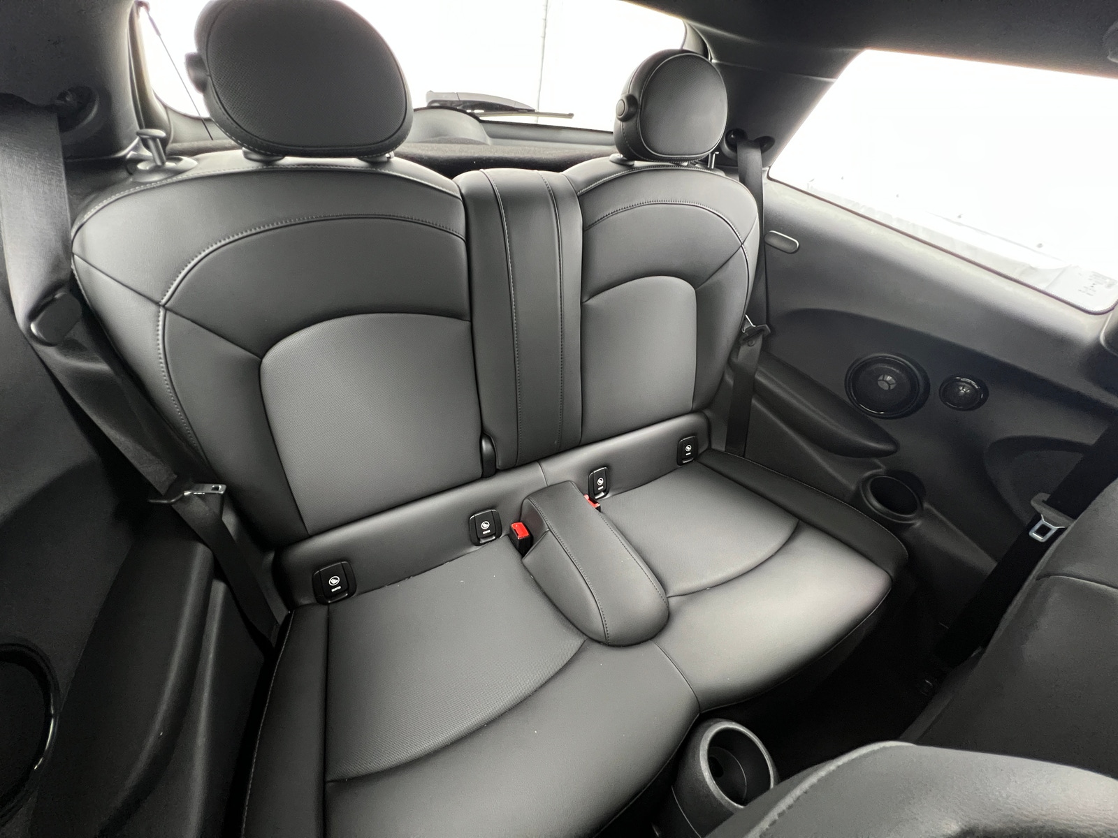 Thumbnail: 2022 MINI Cooper Hardtop - 5