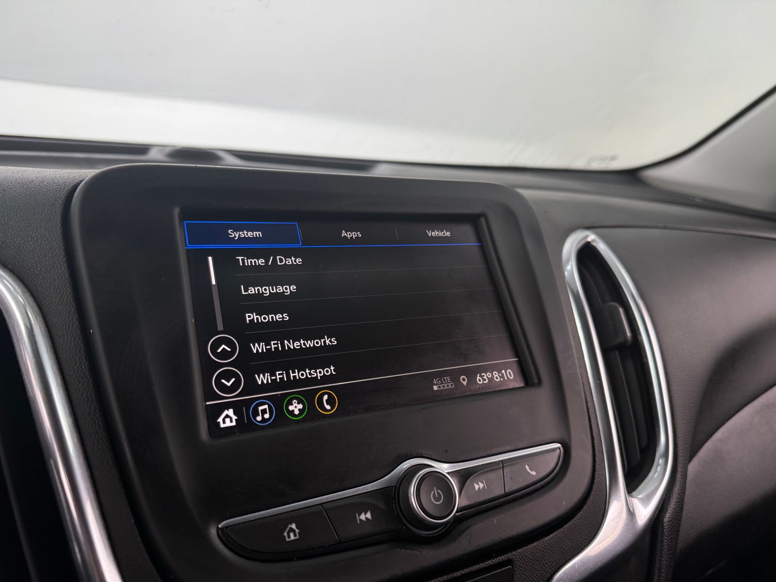 Thumbnail: 2020 Chevrolet Equinox - 4