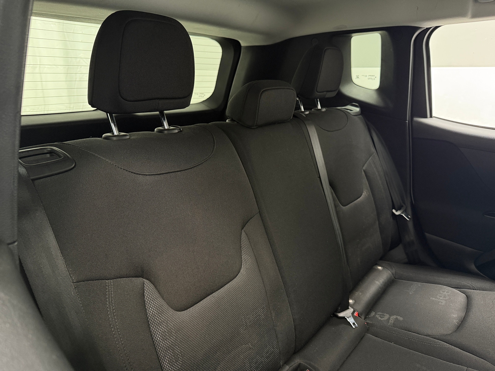 Thumbnail: 2017 Jeep Renegade - 6