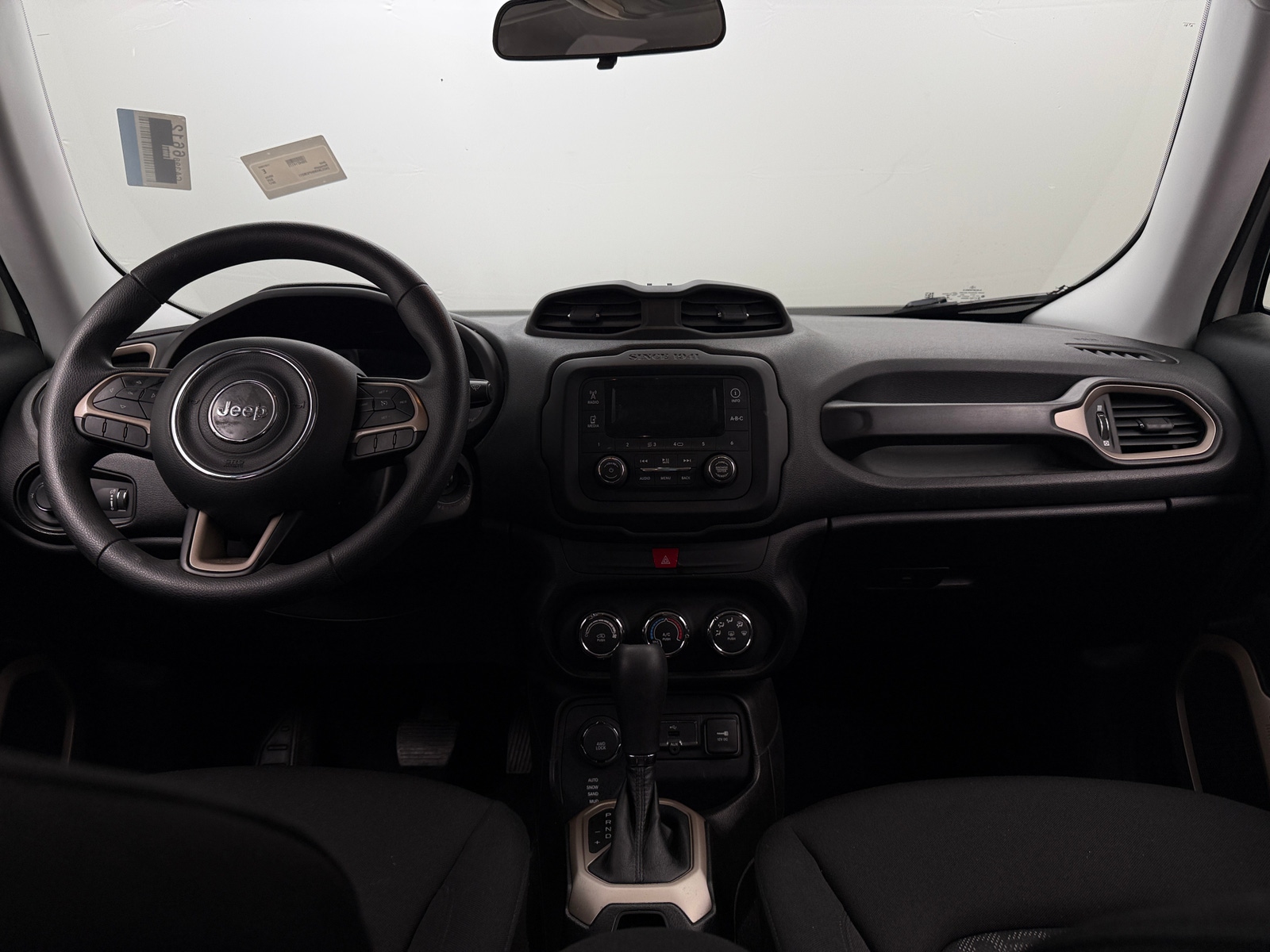 Thumbnail: 2017 Jeep Renegade - 3