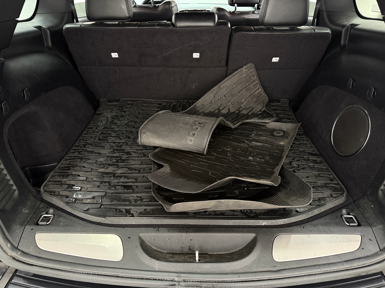 Thumbnail: 2017 Jeep Grand Cherokee - 6