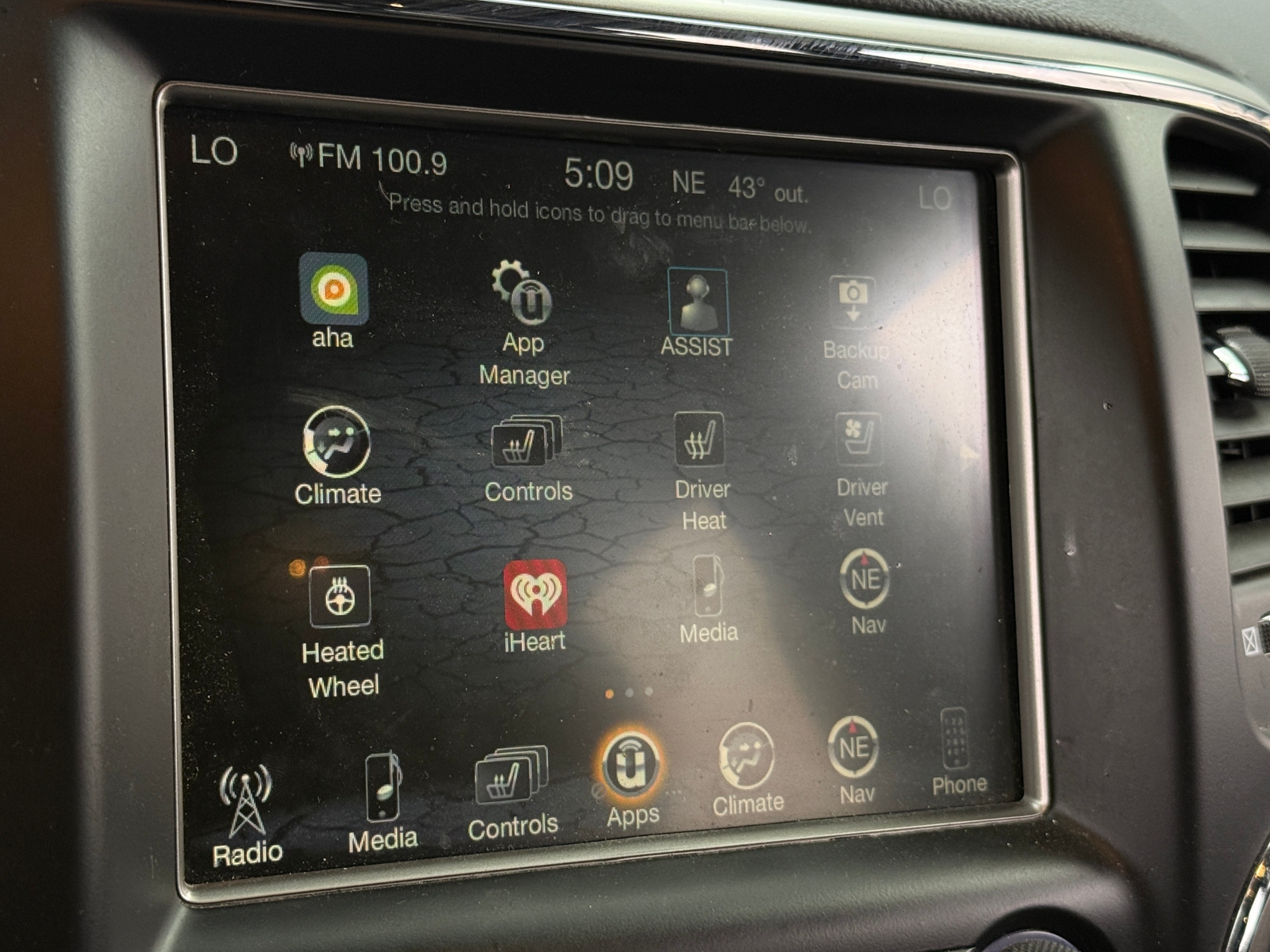 Thumbnail: 2017 Jeep Grand Cherokee - 3