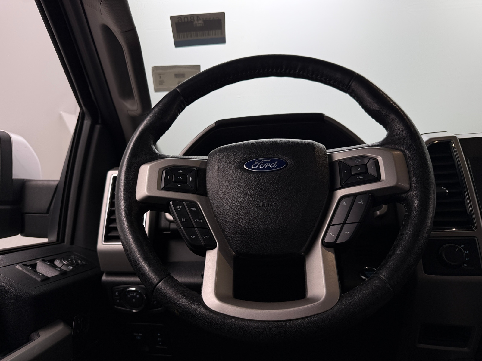 Thumbnail: 2019 Ford Econoline - 4