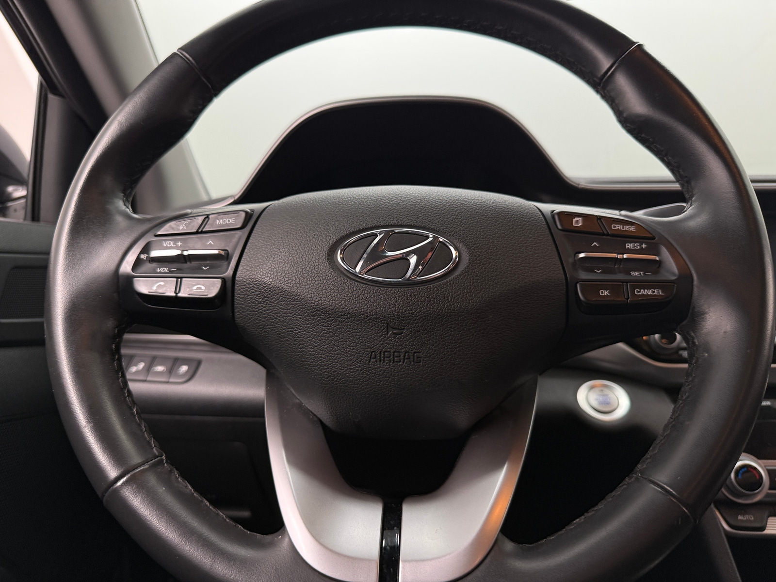 Thumbnail: 2020 Hyundai Elantra - 4