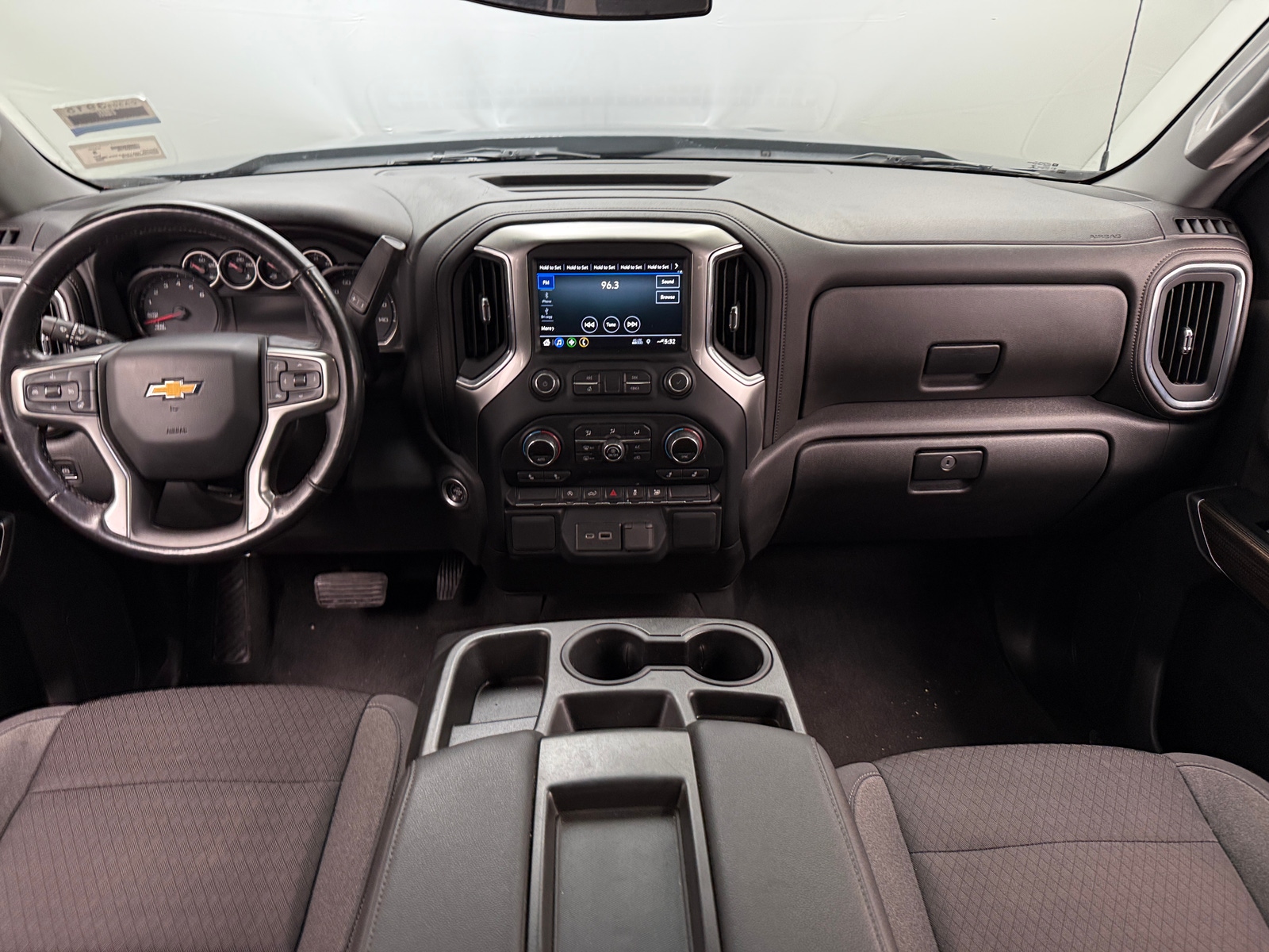 Thumbnail: 2022 Chevrolet Silverado 1500 - 3