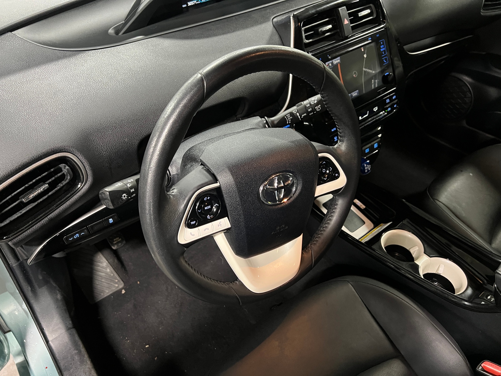 Thumbnail: 2016 Toyota Prius - 5